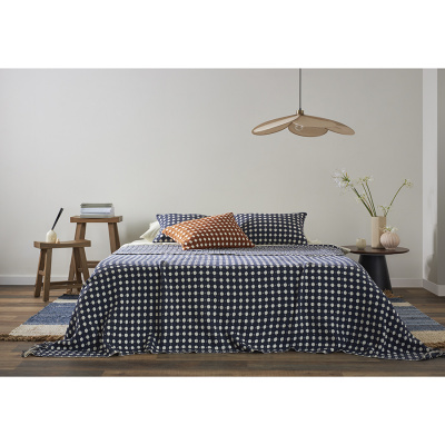 TK23-BS0012 Плед-покрывало из хлопка 180*25см, Tkano, Polka dots, из коллекции Essential, темно-синего цвета